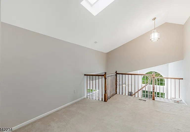 1 Danbury Ct — Photo 10