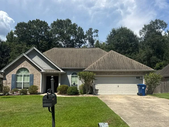 210 Autumn Woods Dr, Covington, LA 70433