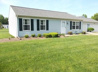 7322 Olde Farm Ln, Mentor, OH 44060