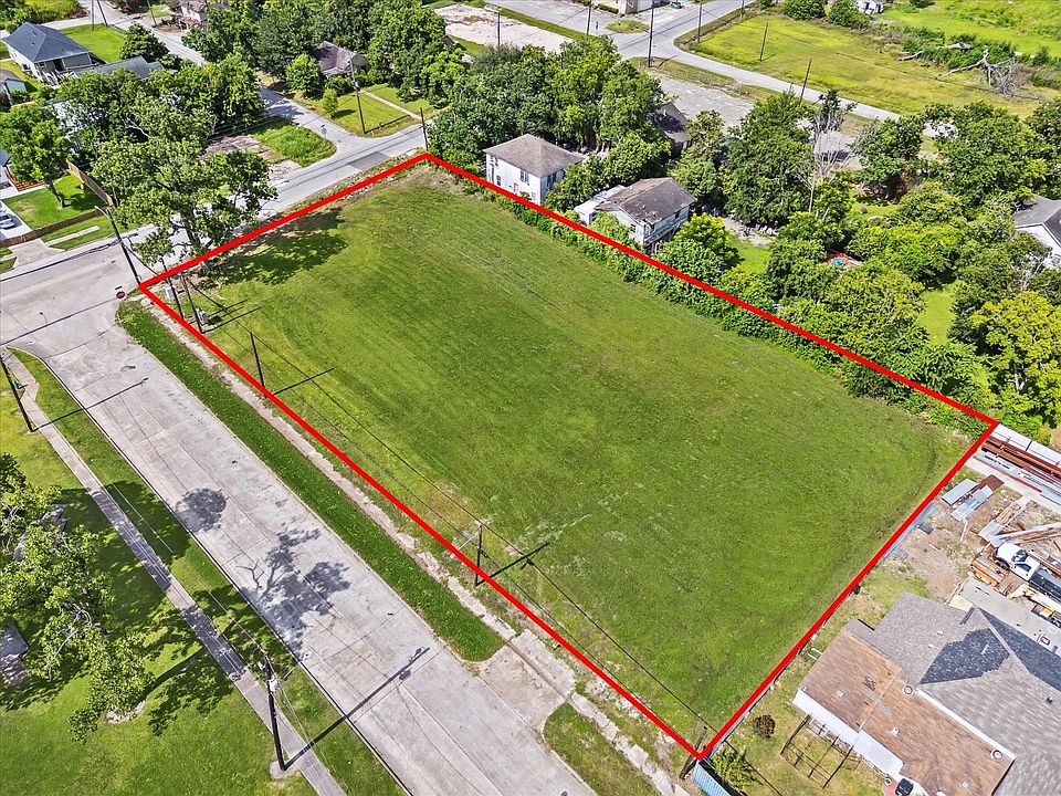 2nd image of 4013 Hirsch Rd