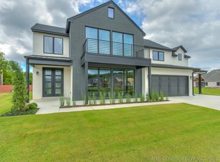 7413 S Chestnut Ave, Broken Arrow, OK 74011