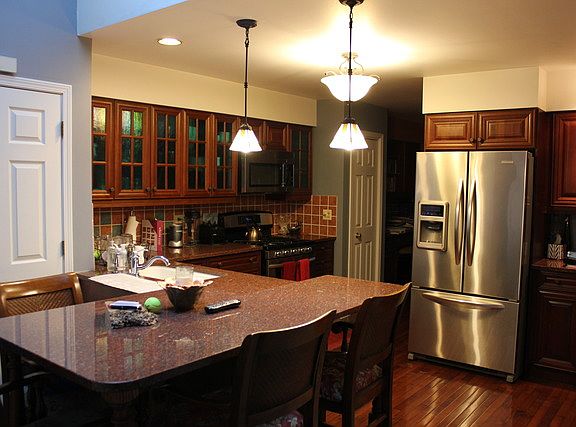 3rd image of 2009 Forest Creek Ln