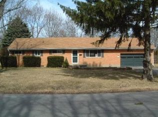 4058 Maxwell Dr, Bellbrook, OH 45305