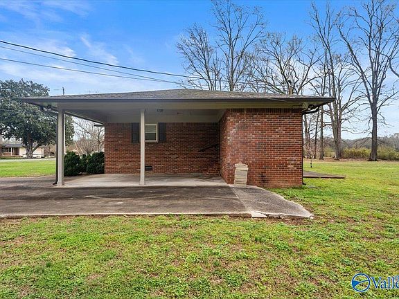 4th image of 253 Rose Dr