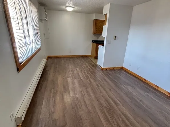 1322 5th Ave S, 1322 5th Ave S APT 3, La Crosse, WI 54601
