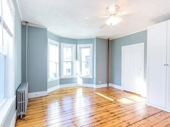 19 Bearse Ave #1, Dorchester Center, MA 02124