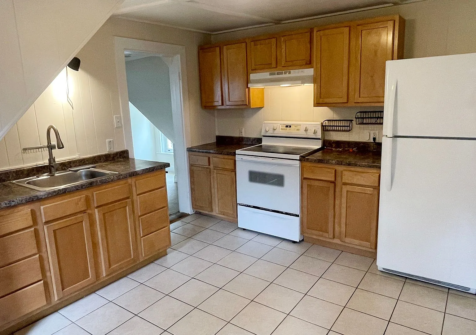 6 Maple Street — Photo 1