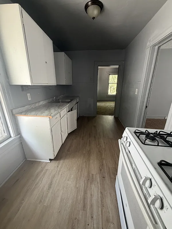 2 bed, 1.0 bath, 500 sqft, $875 — Photo 3