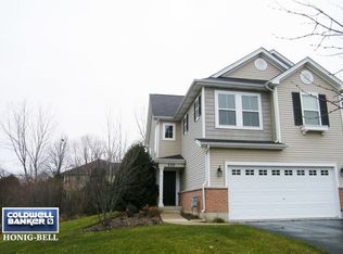 626 Grand Canyon Cir #626, Crystal Lake, IL 60014