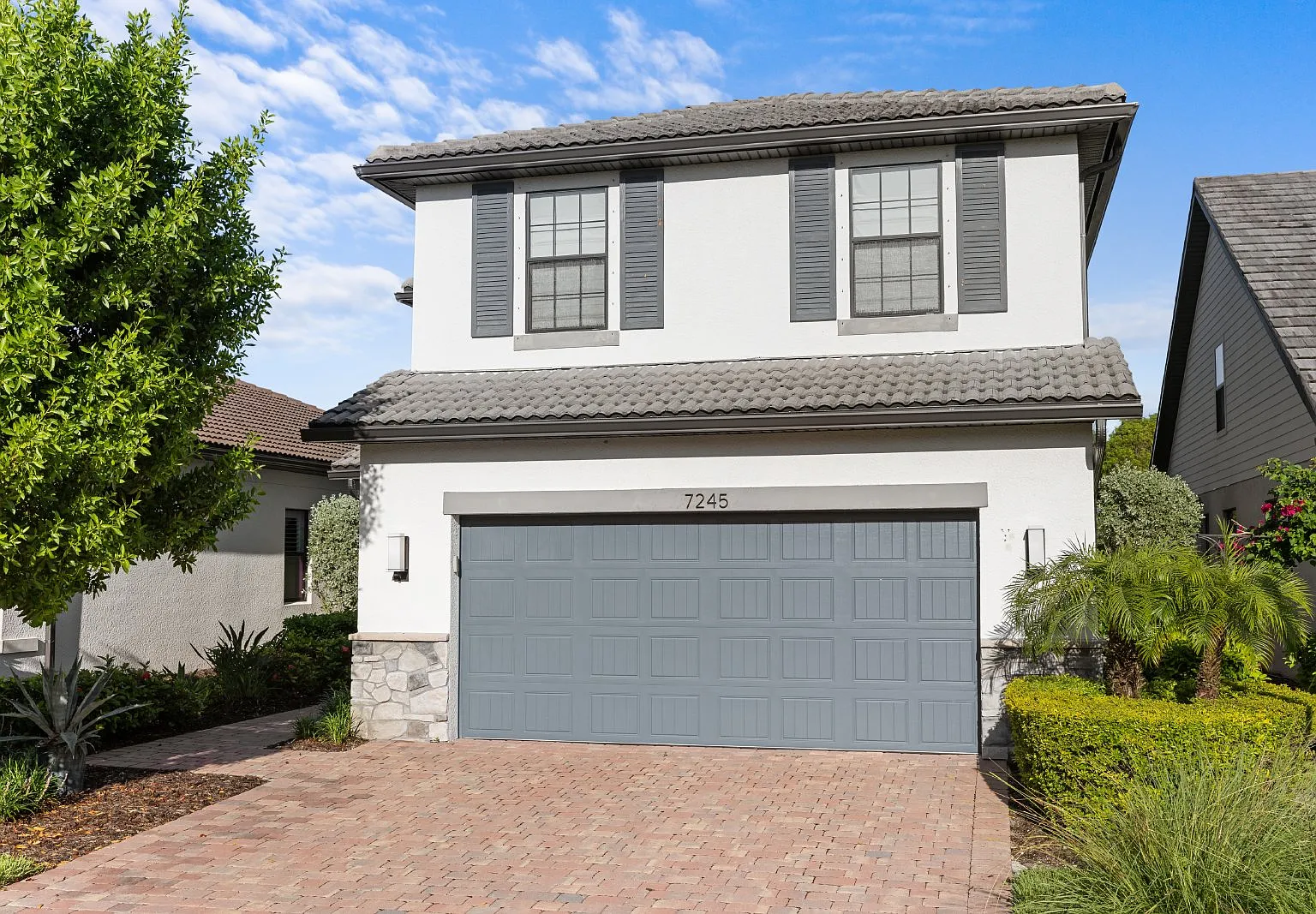 3 bed, 3.0 bath, 2469 sqft, $15,000 — Photo 1