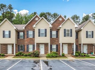 1100 22nd St NE APT 504, Hickory, NC 28601