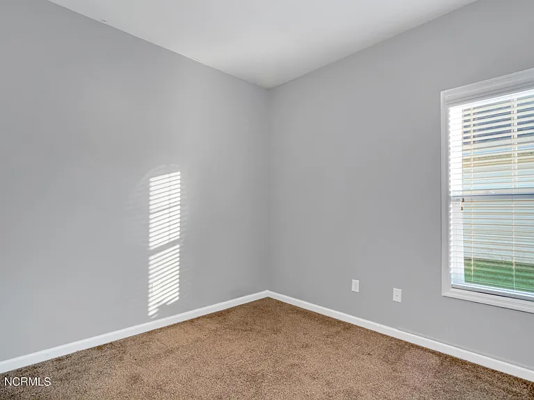 333 Kingston Rd — Photo 14