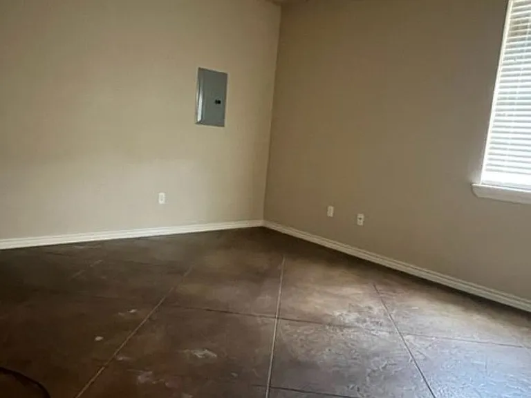 2501 SW A Ave — Photo 10