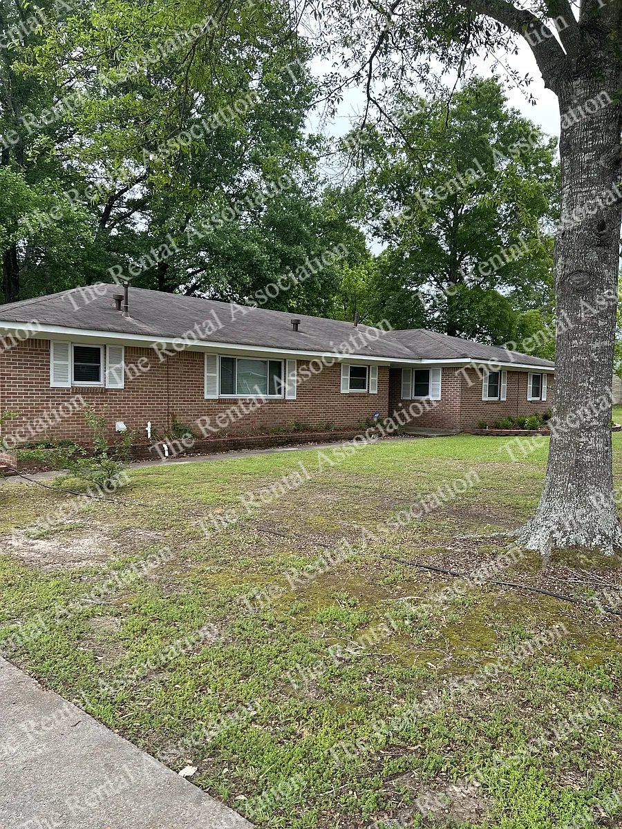 Building Photo - 782 Rwe Jones Dr