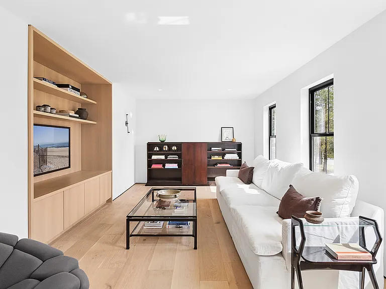 8 Farmstead Ln — Photo 8