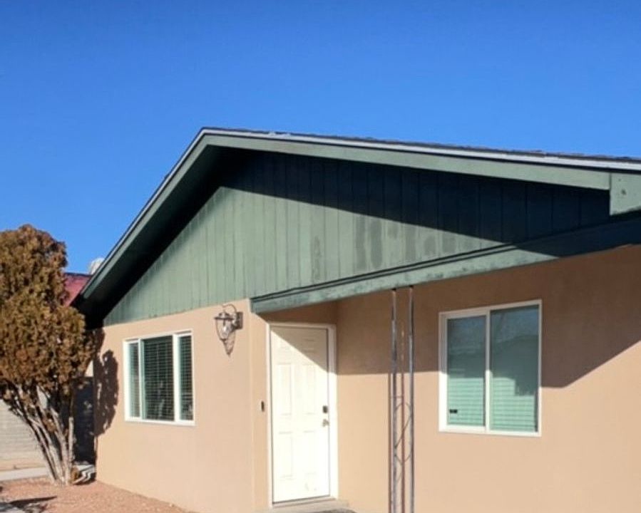 1st image of 3113 Cypress Dr SW