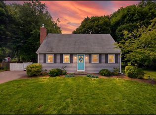 60 Brookwood Rd, South Kingstown, RI 02879