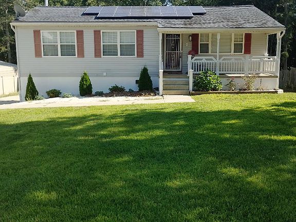 2nd image of 1515 Pleasant Dr