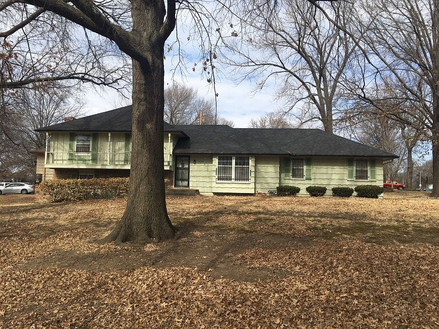 1st image of 10143 Bennington Ave