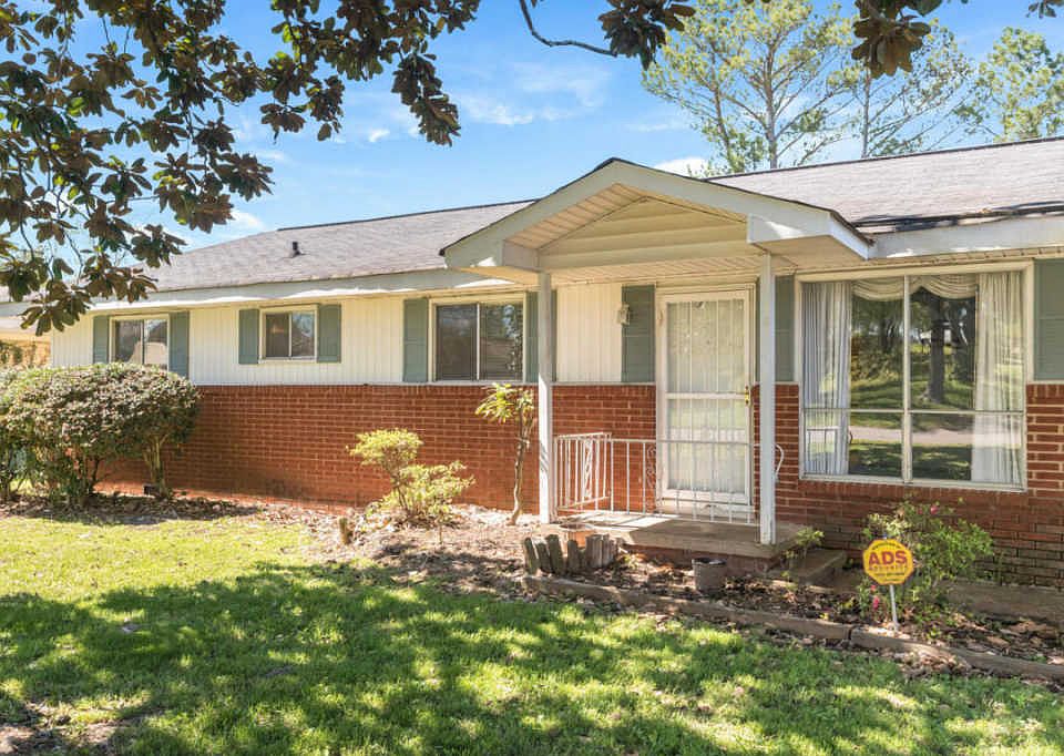 1st image of 4607 Bonnieway Dr
