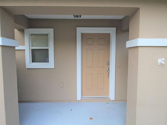 3rd image of 785 Rembrandt Ave