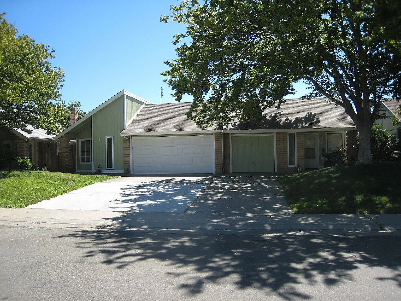 10812 Paiute Way photo 1