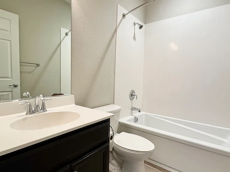 2179 Eva St — Photo 9