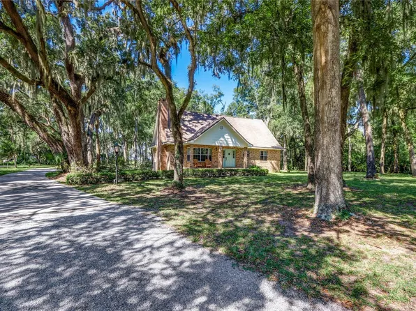 1689 Clinch Dr, Fernandina Beach, FL 32034