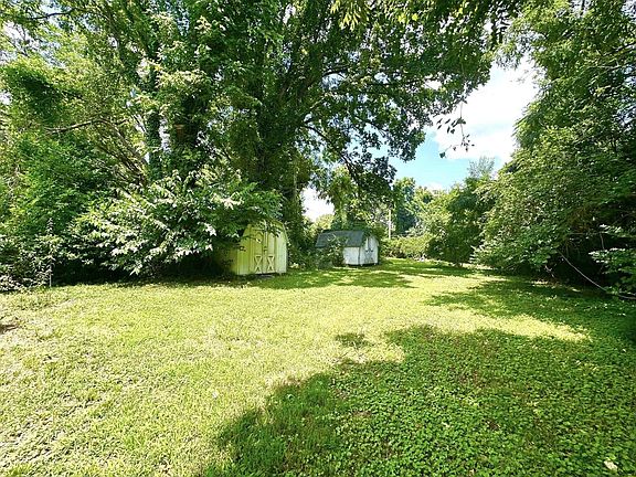 2nd image of 3084 Spottswood Ave