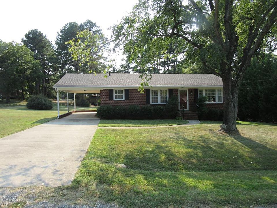 1st image of 1073 E Oak Hill Dr