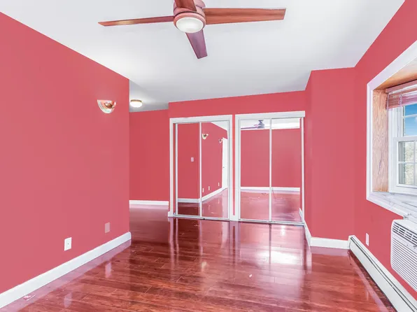 1035 Bryant Avenue image 19 of 37