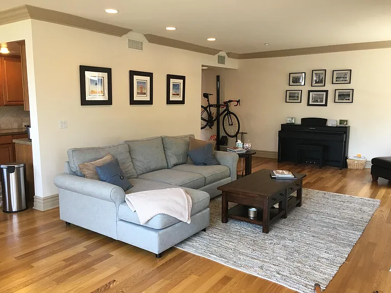 1337 Wellesley Ave #104 — Photo 28