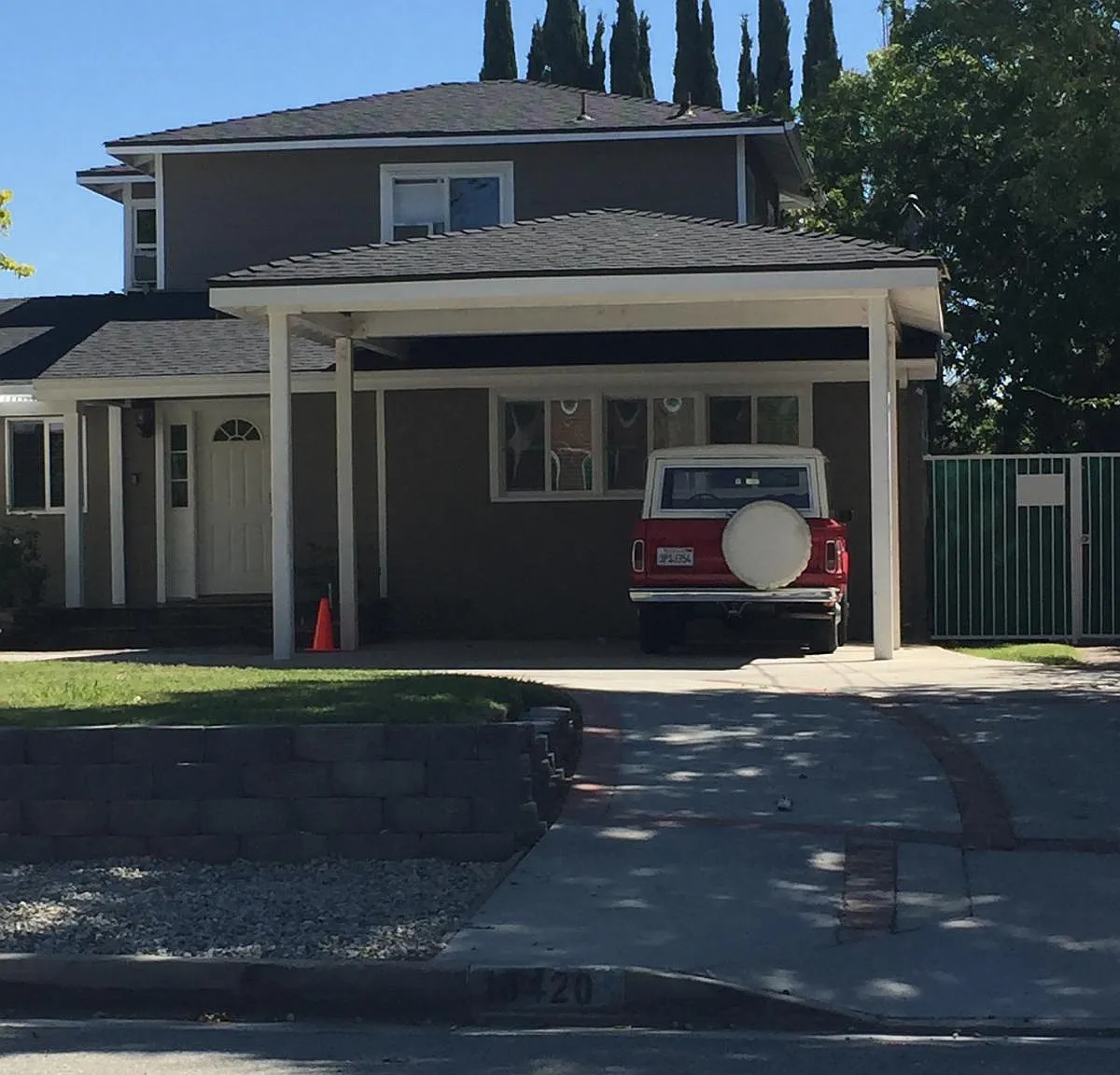 10420 Louise Avenue — Photo 2