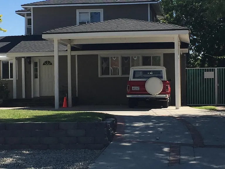 10420 Louise Ave — Photo 2