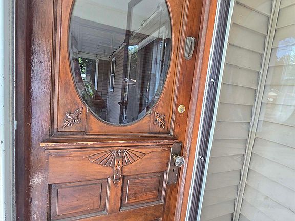 3rd image of 437 N 10th St