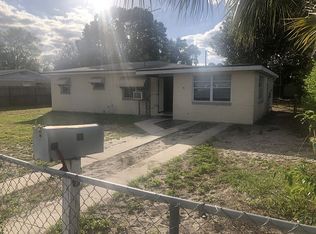 114 Bennett St, Auburndale, FL 33823