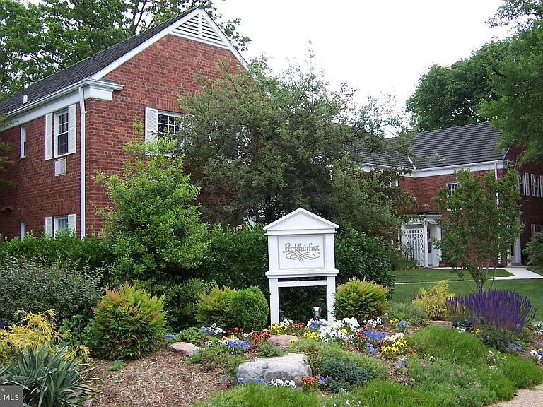 1643 Preston Rd — Photo 18