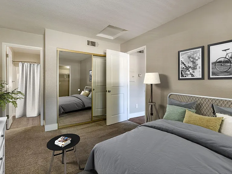Portofino Apartments — Photo 8