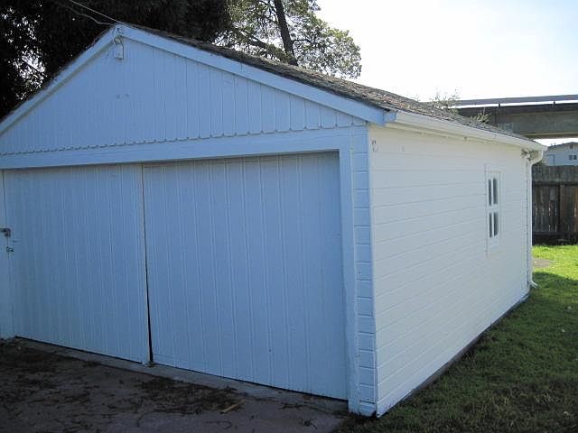 2nd image of 818 Key Route Blvd