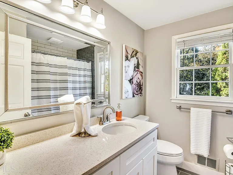 2532 Lakebrook Ct — Photo 28