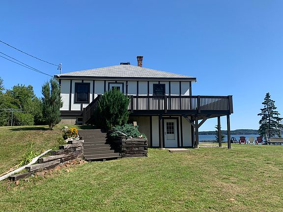 2nd image of 2 Bayview Drive