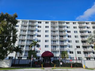 1251 NE 108th St APT 801, Miami, FL 33161