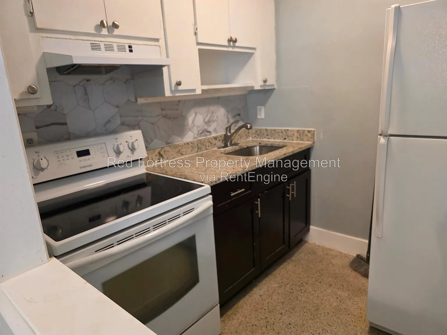 2 bed, 1.0 bath, $1,049 — Photo 2