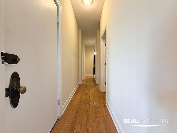 5th image of 1220 N Dearborn St APT 1