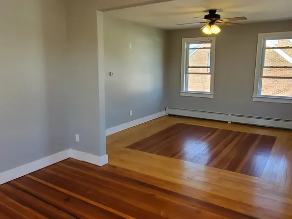 39 Byron St Floor 2, North Providence, RI 02911