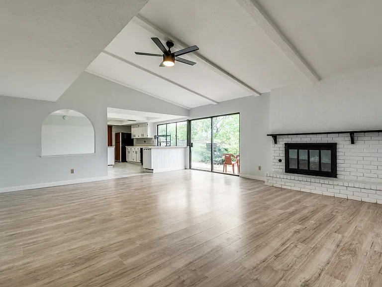 4931 S Colony Blvd — Photo 15