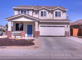 2207 Clock Tower Ct, Riverbank, CA 95367