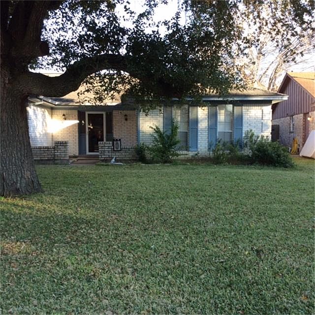 1st image of 4405 Lariat Dr