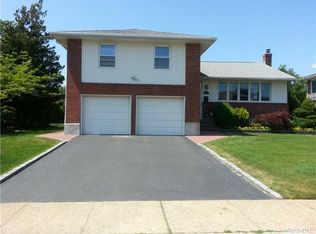 1141 Sheldon Dr, Westbury, NY 11590