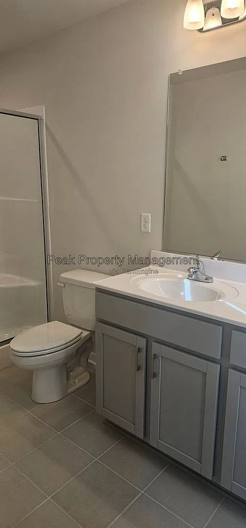 3 bed, 2.5 bath, 1525 sqft, $2,550 — Photo 3